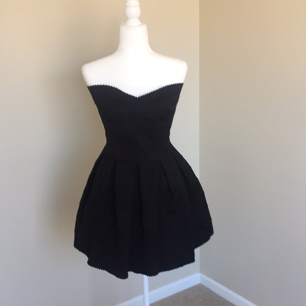 suitable for semi formal to formal occasions.